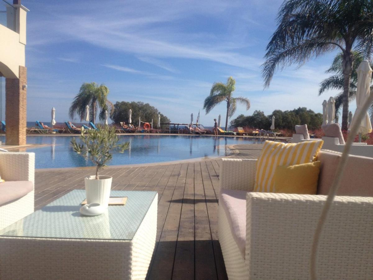 Mythos Beach Resort Afantou Bagian luar foto