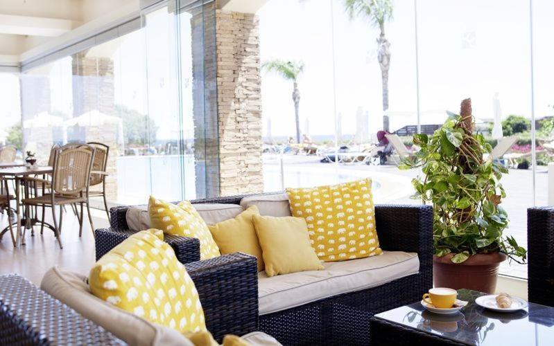 Mythos Beach Resort Afantou Bagian luar foto