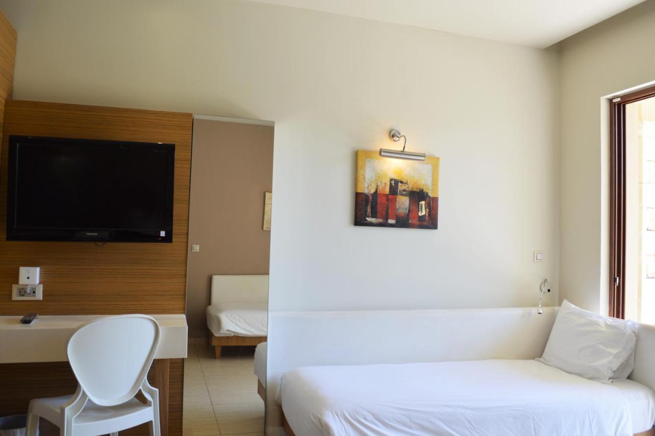 Mythos Beach Resort Afantou Bagian luar foto
